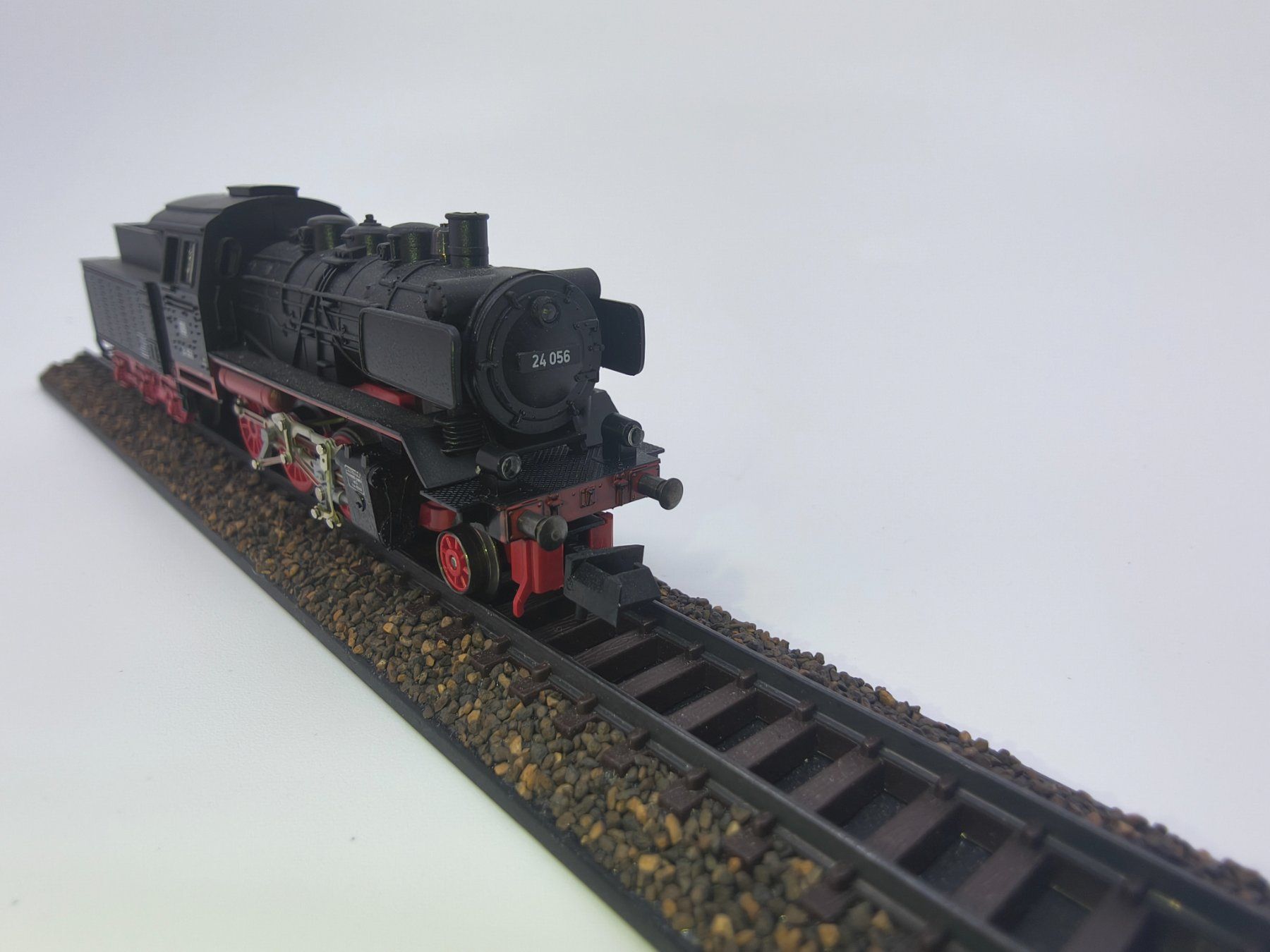 Trix Trains électriques: Minitrix 12836 BR 24 056, Analog – D'occasion à Wangs par mobacom 3
