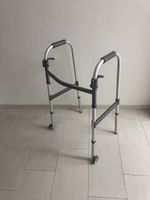 Gehhilfe Invacare Aluminium faltbar gebrauchter Zustand
