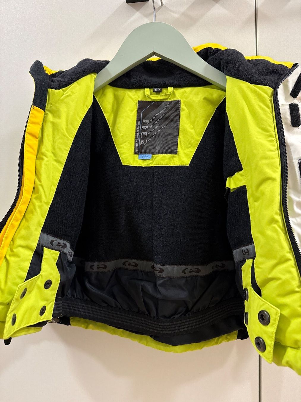 Giacche & Cappotti: Kinder Winterjacke Gr.92 – Usato da Schönenwerd venduto da d.chiara 3