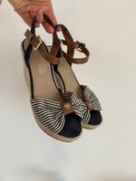 Platform sandals
