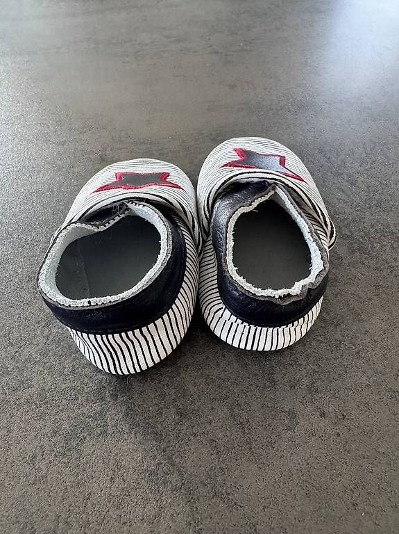 Scarpe da uomo: Lederfinkli neu Blau/weiss mit Stern – Usato da Wangen SZ venduto da CND1203 1