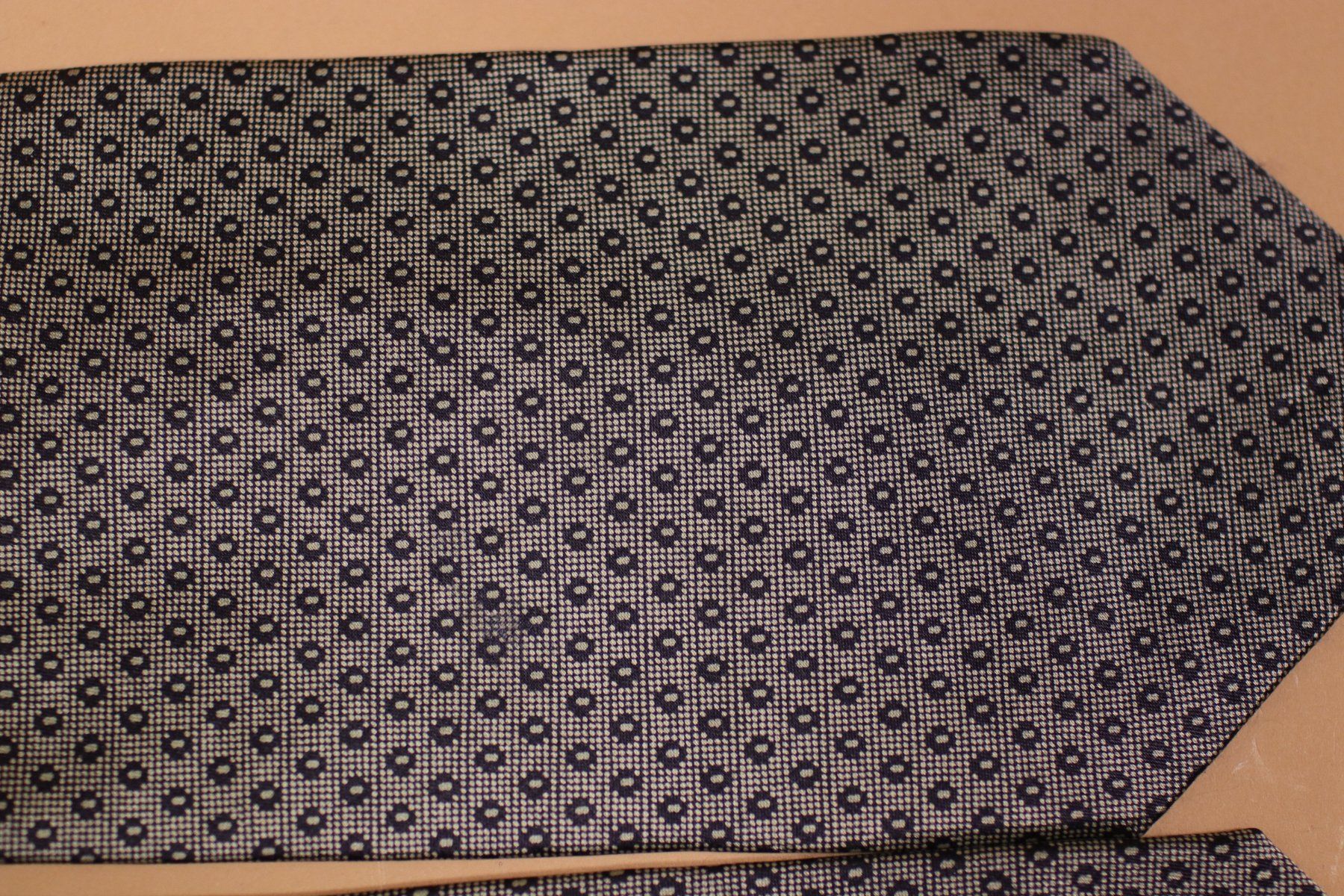 Armani Cravates: Vintage ARMANI Silk Tie – D'occasion à Hombrechtikon par BAZ-Vintage 1