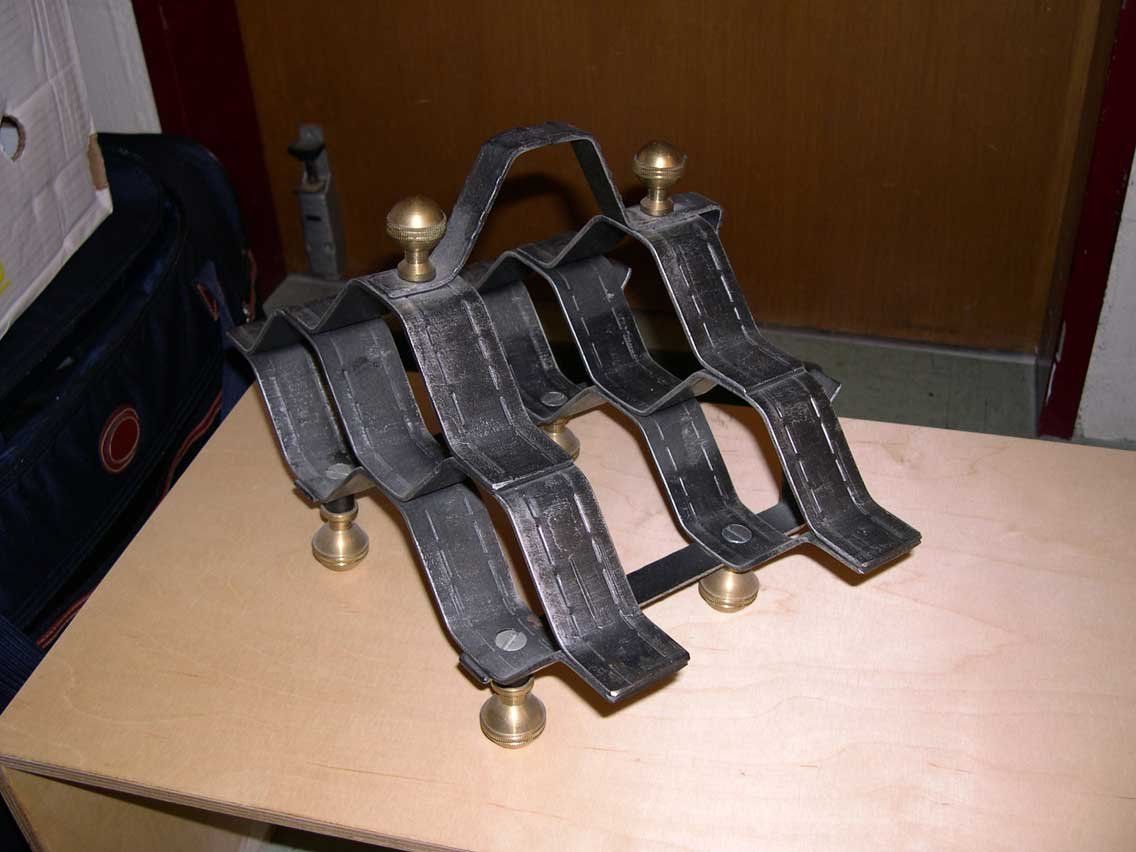 Tutte le decorazioni: Joli porte bouteille – Usato da La Chaux-de-Fonds venduto da Cooltchaps 1