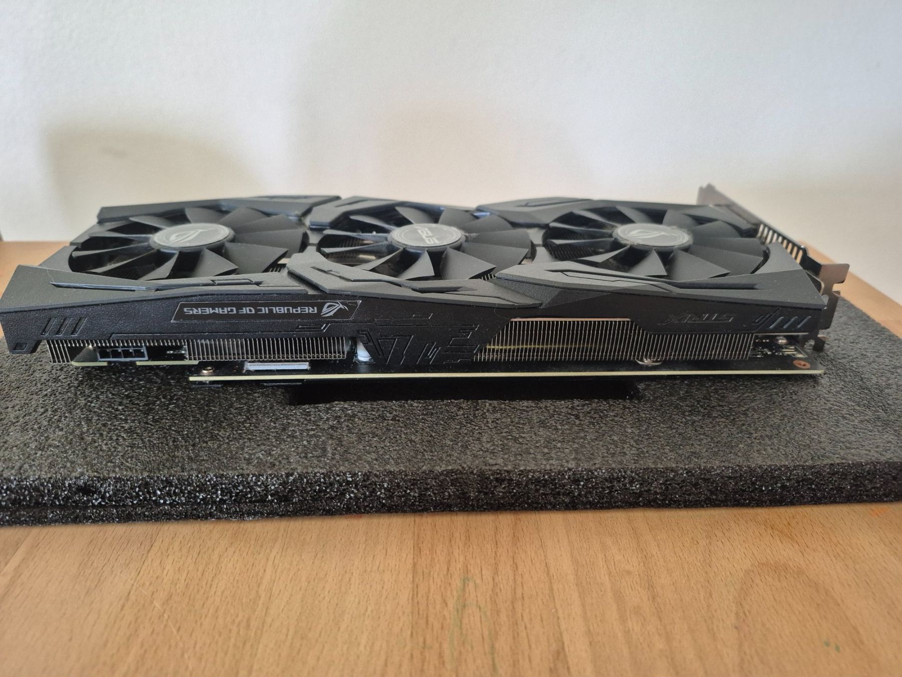 Schede grafiche: ASUS ROG STRIX GeForce GTX 1060 6G GAMING – Usato da Gordola venduto da ohdecas 2