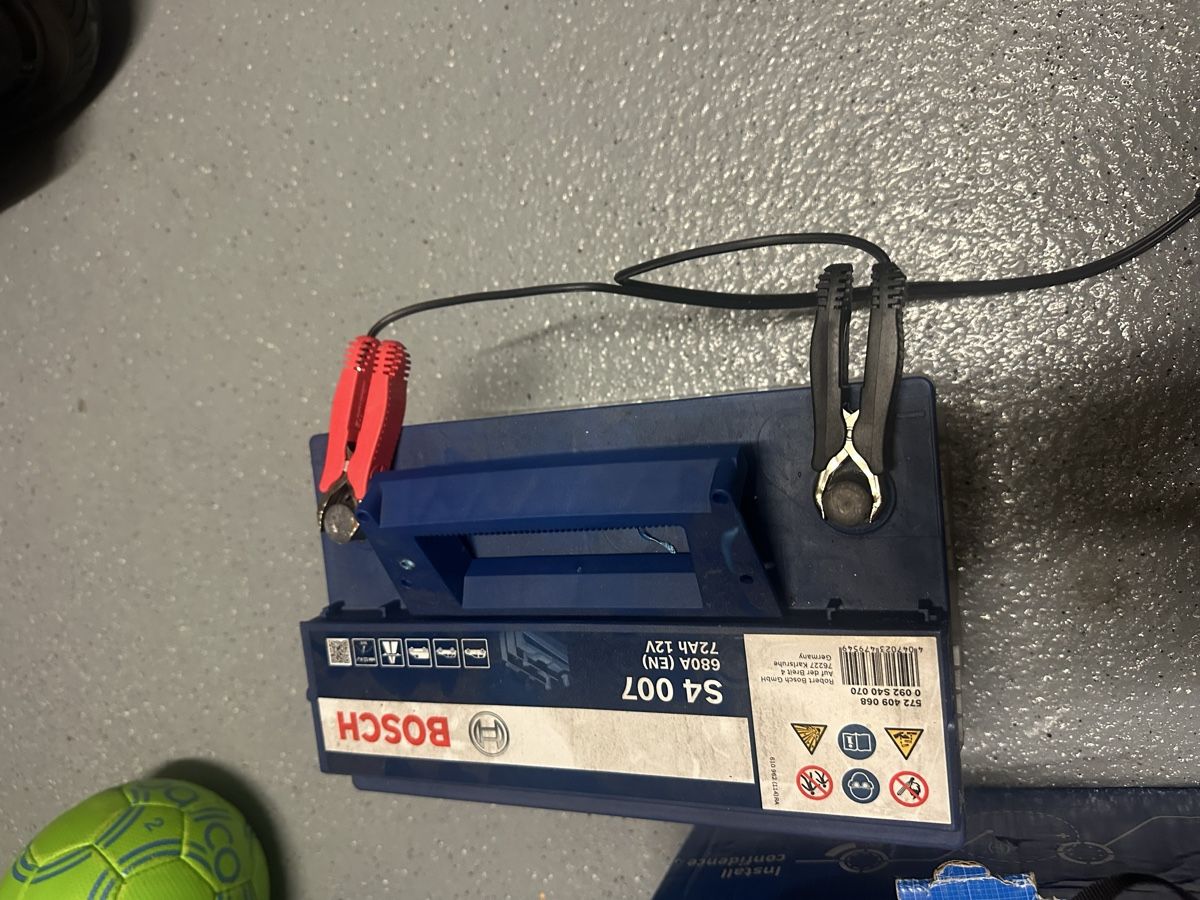 Bosch Batterie: Auto batterie Bosch – Usato da Nürensdorf venduto da maqopaqo 2
