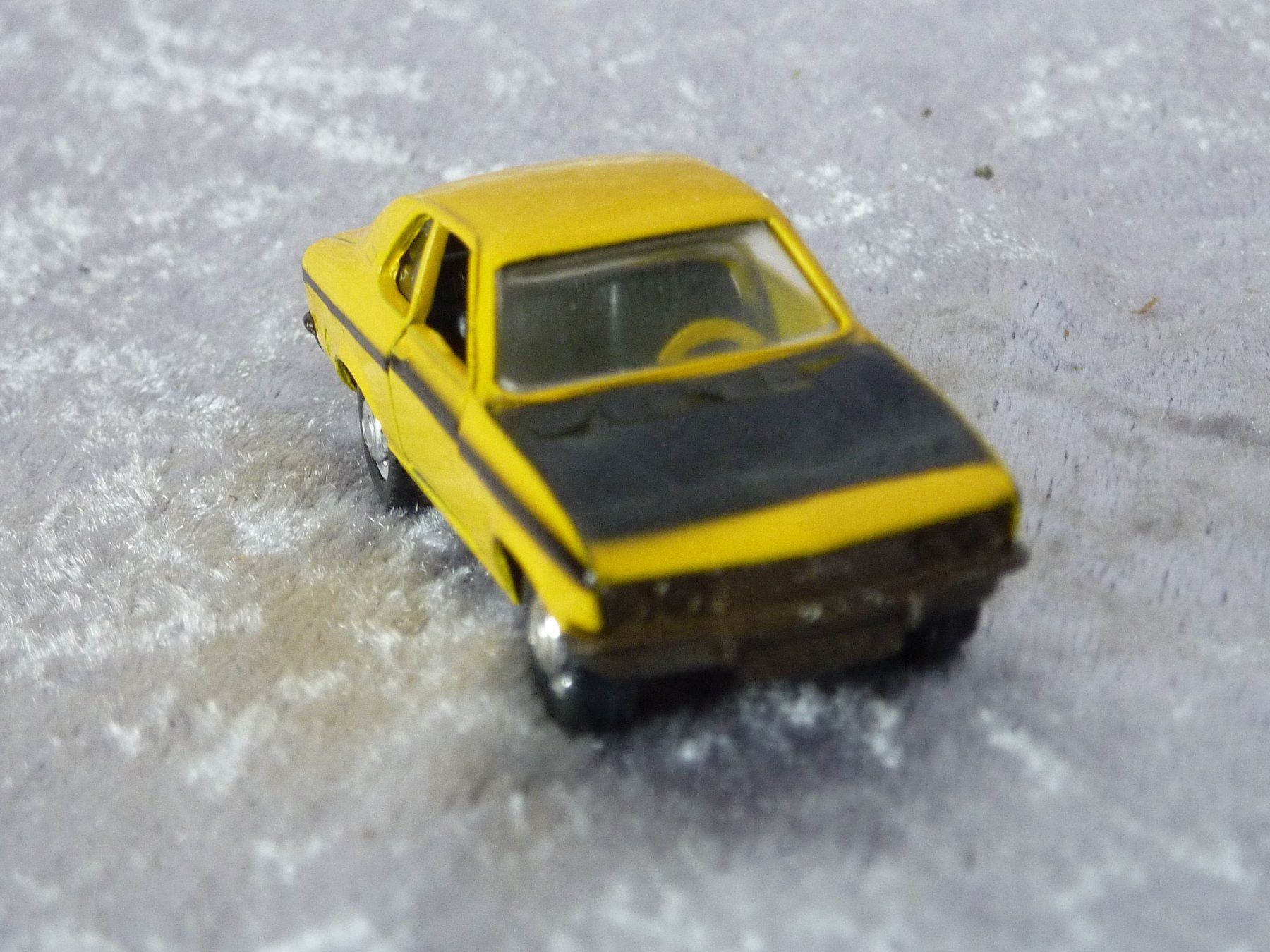 Schuco Modellini d'auto: Opel Manta A SR  1:66 – Usato da Dürrenäsch venduto da Cobra1ch 5