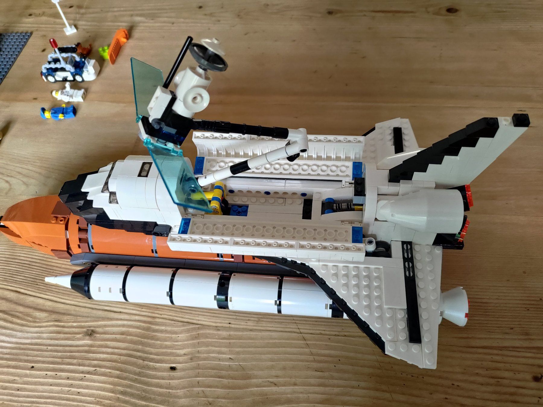 Lego Giocattoli: LEGO Space Shuttle 10231 – Usato da Nänikon venduto da Chutimon 2