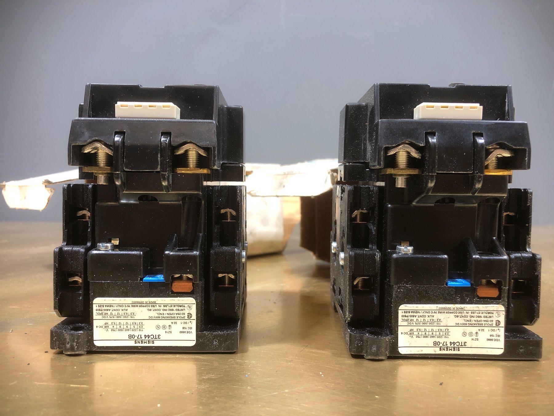 Siemens Schalter: 2x Schütz Contactor 3TC:  3TC44 17-0BP0 – Gebraucht aus Laufenburg von Sirluger 1
