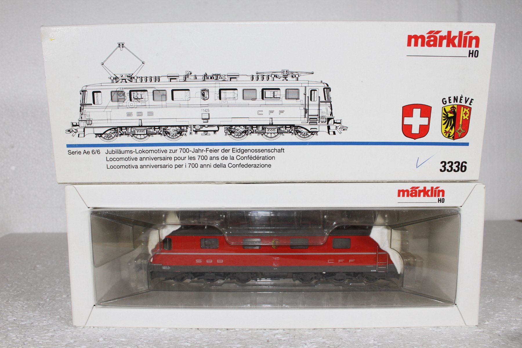 Märklin Modelleisenbahnen: Märklin 3336 SBB  Ae 6/6 Genf analog – Gebraucht aus Triesen von gleis8 9