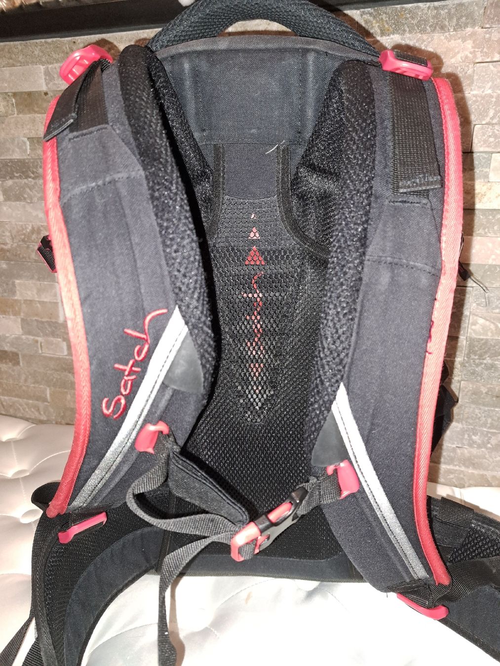 Satch Borse & Zaini: satch schulrucksack rot schwarz – Usato da bazenheid venduto da salerno007 3