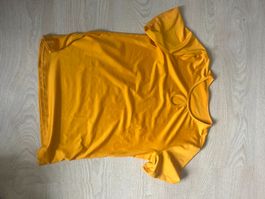 Sommerliches, gelbes T-Shirt, Grösse M, Top Zustand!