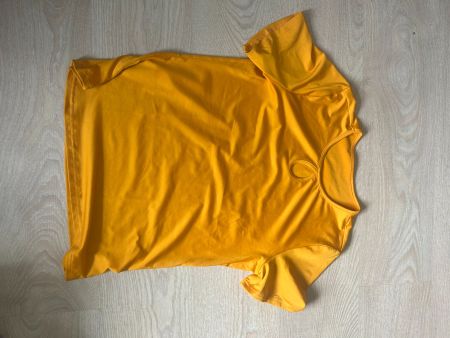 Sommerliches, gelbes T-Shirt, Grösse M, Top Zustand!