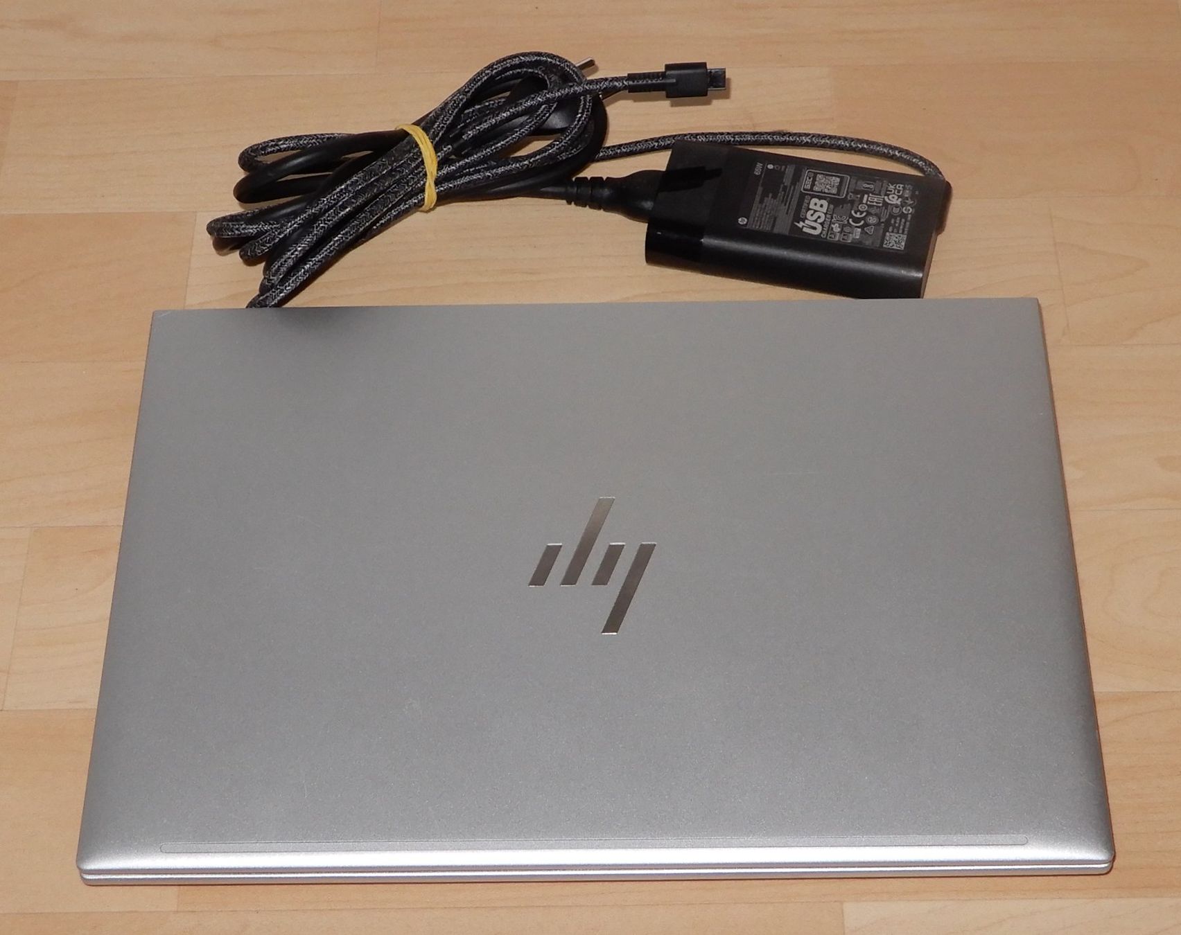 Hewlett Packard Notebook: HP EliteBook 830 G10 mit i7-1355U CPU – Usato da Bern venduto da compischop