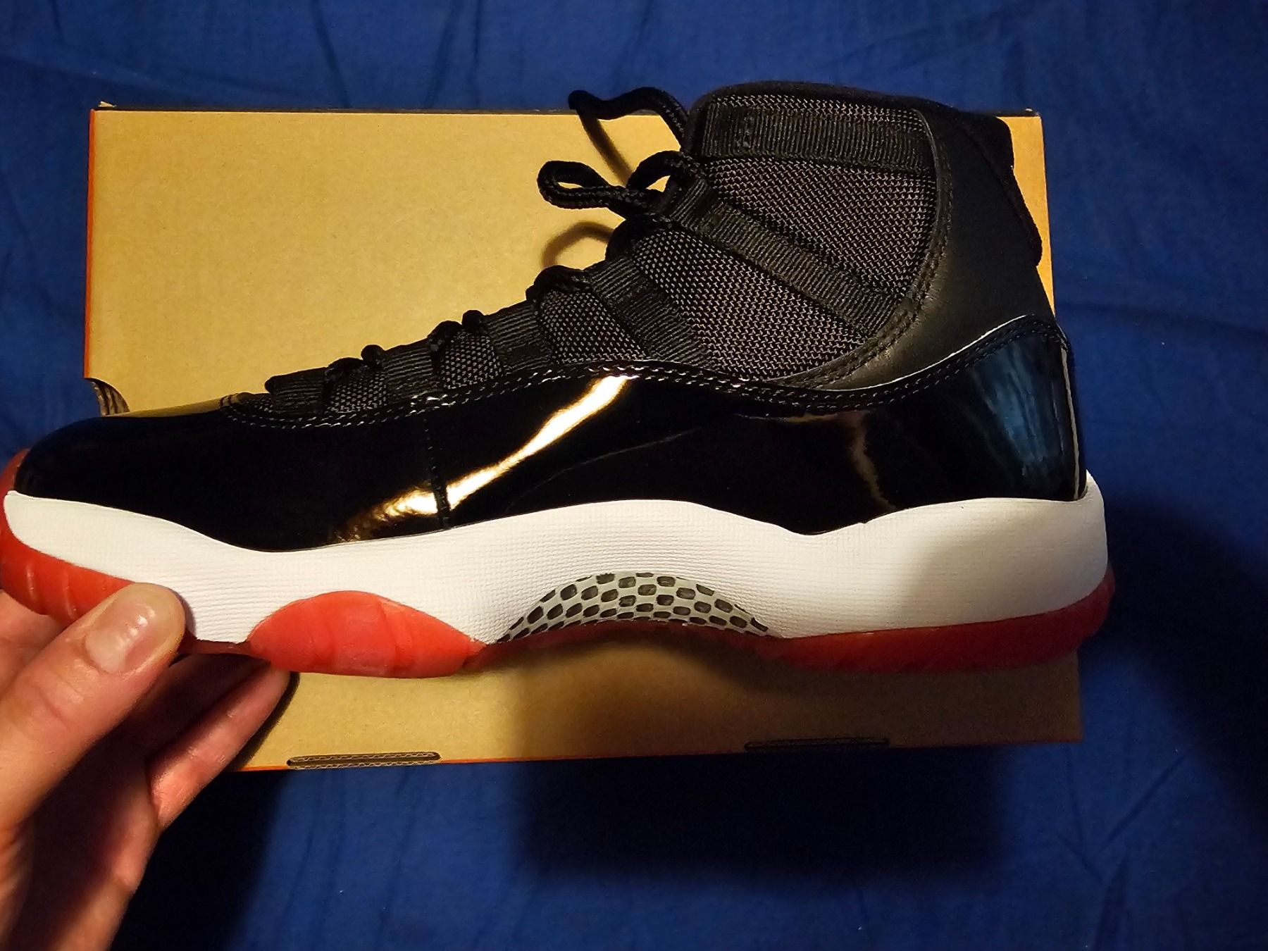 Jordan Chaussures hommes: Jordan 11 Playoffs – Neuf avec emballage d'origine à Genève par Roro12345 1