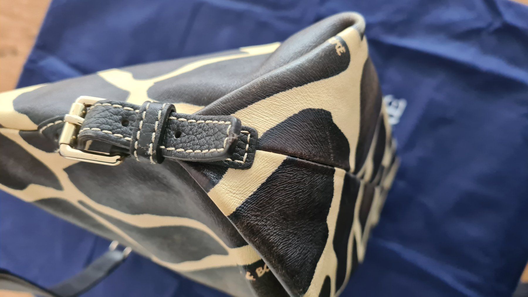 Borse da donna: Dooney & Bourke Ledertasche Giraffenmuster – Usato da Jona venduto da hen_7fyc 5