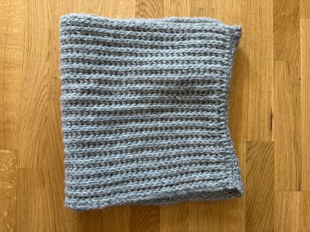 Scarf grey