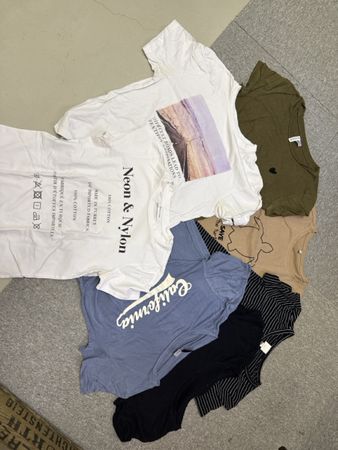 set mit sieben t-shirts, grösse s (h&m, only, even&odd)