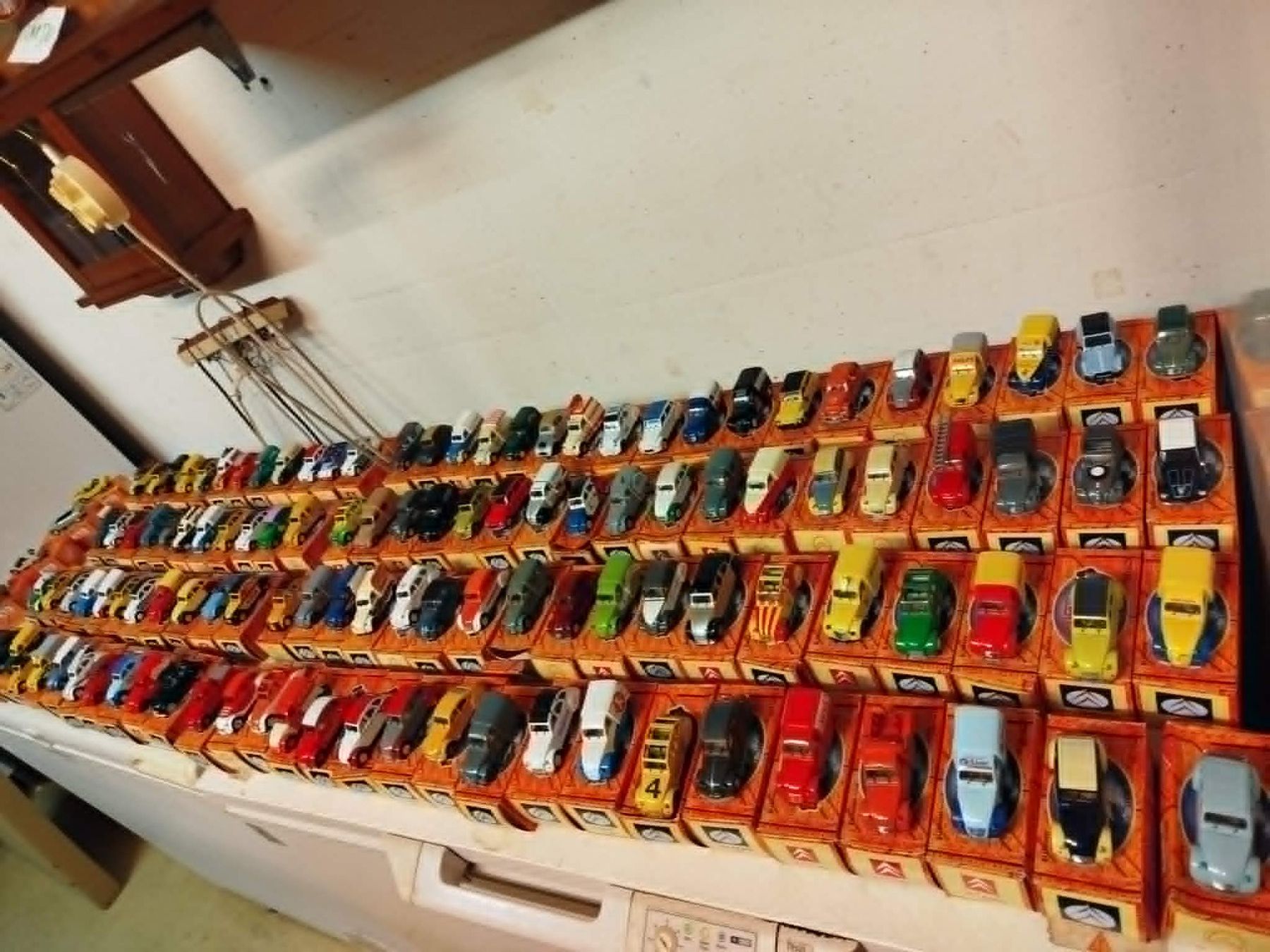 Norev Voitures modèles: 2cv miniatures collection Norev  1/43 – D'occasion à La Chaux-de-Fonds par Emmaus2300CDF