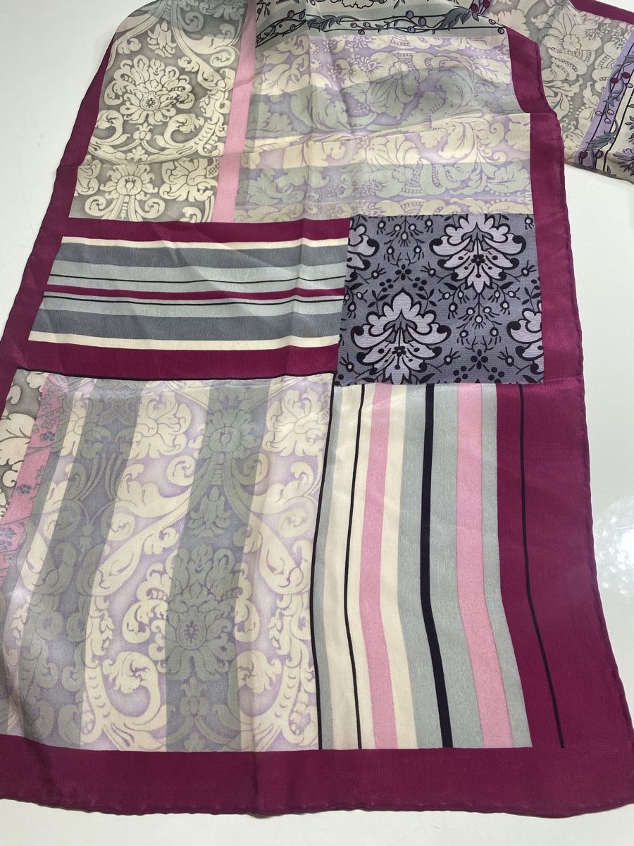 Foulard & Sciarpe: Seiden Schal 🌸 – Usato da Opfikon venduto da Luis144 1