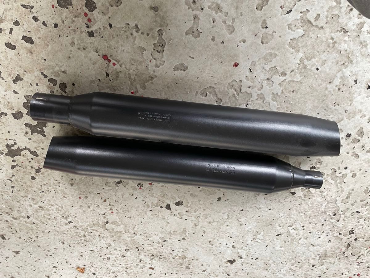 Harley-Davidson Sistemi di scarico: Harley Davidson Original Auspufftöpfe – Usato da Thun venduto da Palmeli