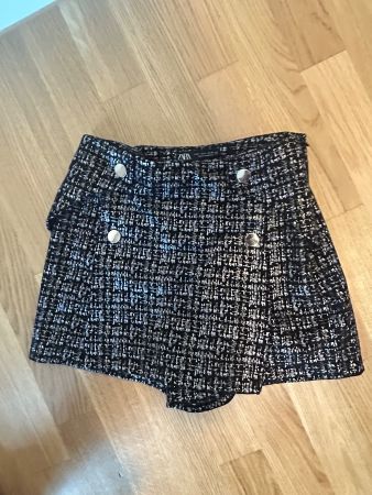 ZARA Shorts Tweed Schwarz Silber Grösse S neuwertig