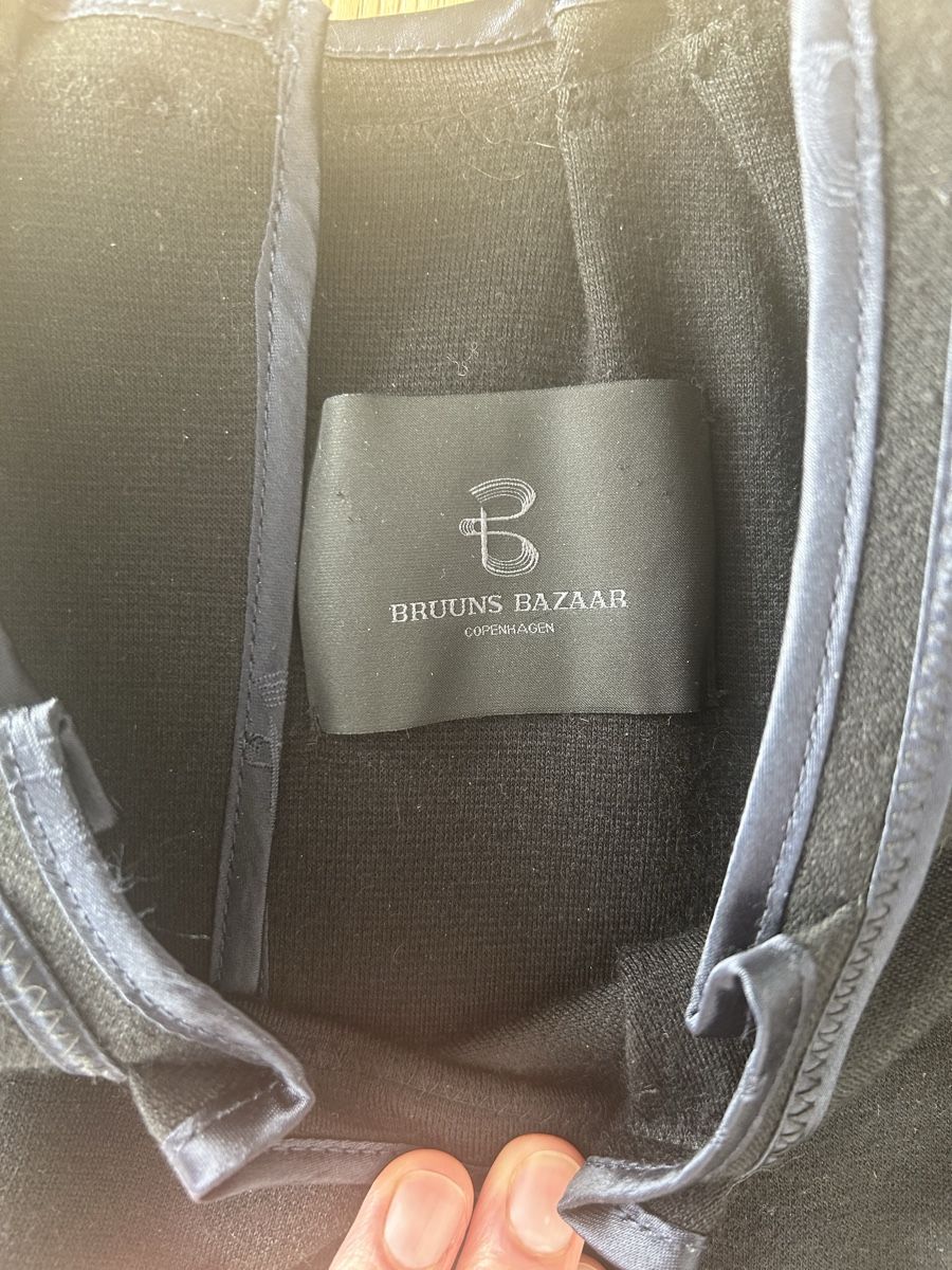 Vestiti: Robe noire midi Bruuns Bazaar / Taille S – Nuovo (secondo la descrizione) da Mont-sur-Lausanne venduto da Vinou6021 4