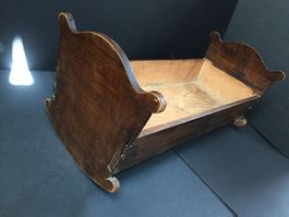 Vintage Puppenbett aus Holz
