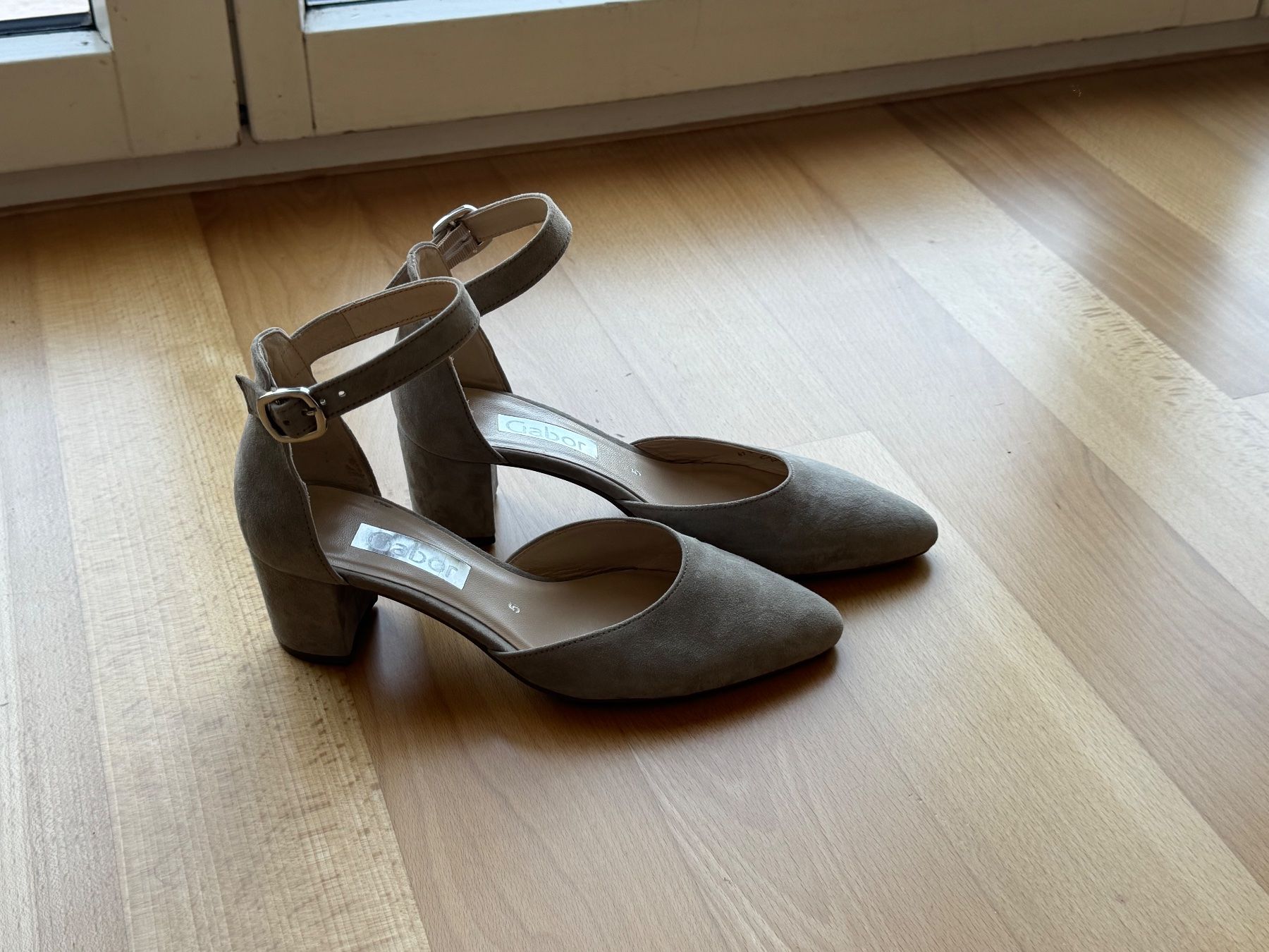 Scarpe da donna: Gabor Pumps beige Gr. 39 NEU – Nuovo e nell'imballaggio originale da Au ZH venduto da Silvia_976