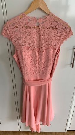 Kleid mit Spitze
