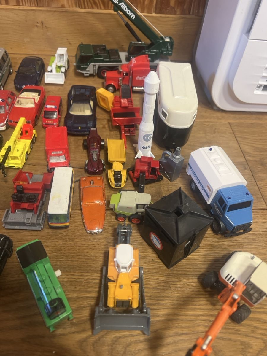 Giocattoli: Lotti Spielzeugautos – Usato da S.Bernardino venduto da BarettaA 1