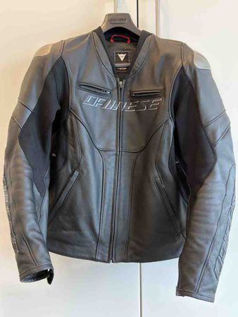 RACING 5 - HERREN MOTORRADJACKE AUS LEDER Grösse 54neuwertig