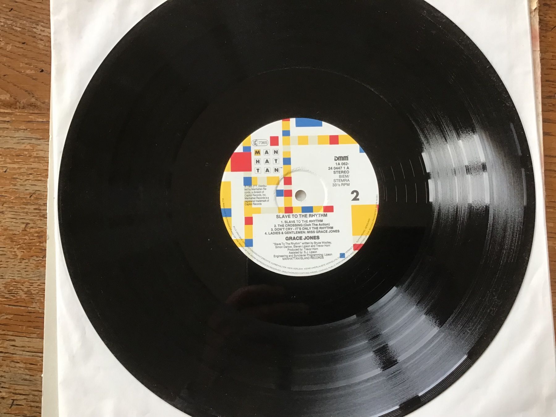 Vinyles: LP Grace Jones – D'occasion à Fully par Ruby97 3