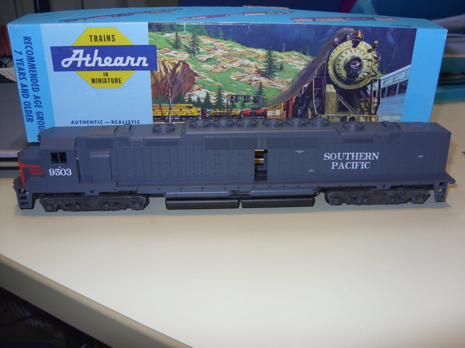 Athearn Modellini di ferrovie: Athearn H0  DD40 der UP  DC   Dummy – Usato da Untersiggenthal venduto da Gumel50
