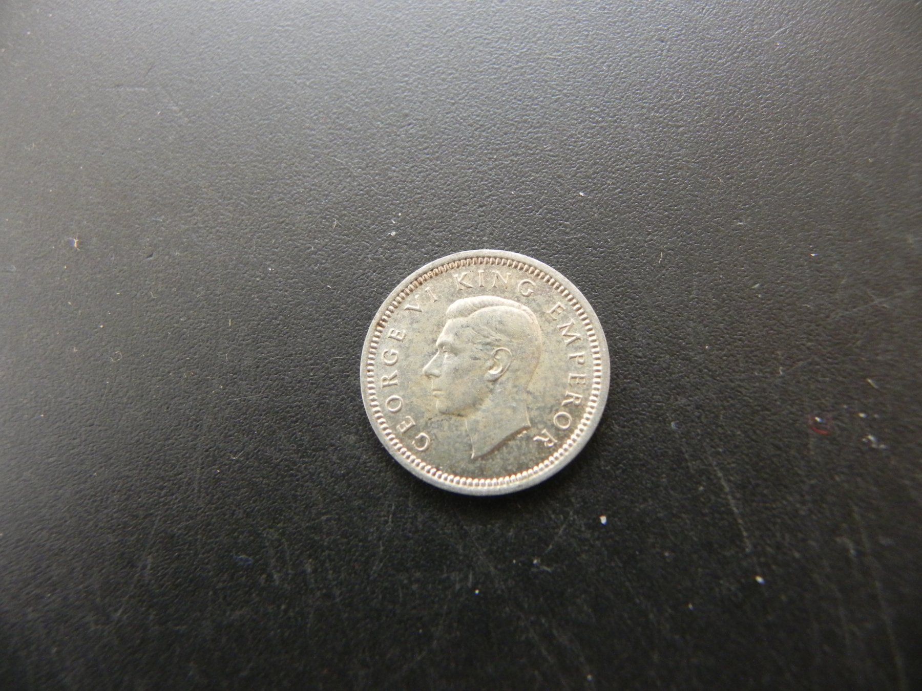 Toutes les monnaies: Neuseeland 3 Pence 1946 Silber – D'occasion à Biel/Bienne par Gogolozi 1