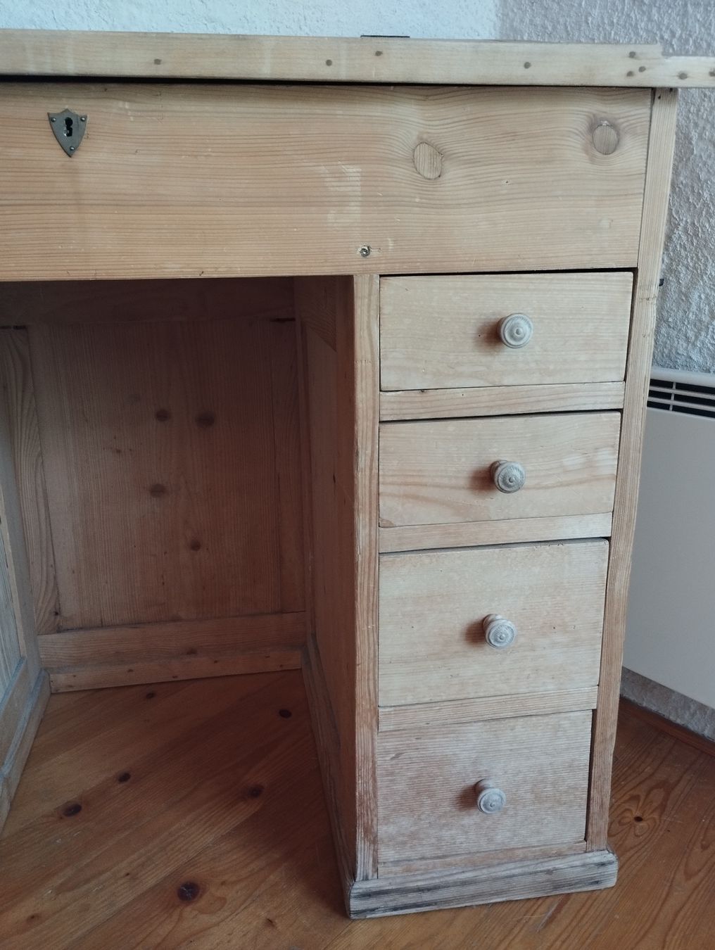 Scrivanie: Bureau écritoire ancien sapin – Usato da Némiaz (Chamoson) venduto da Patoshi 1