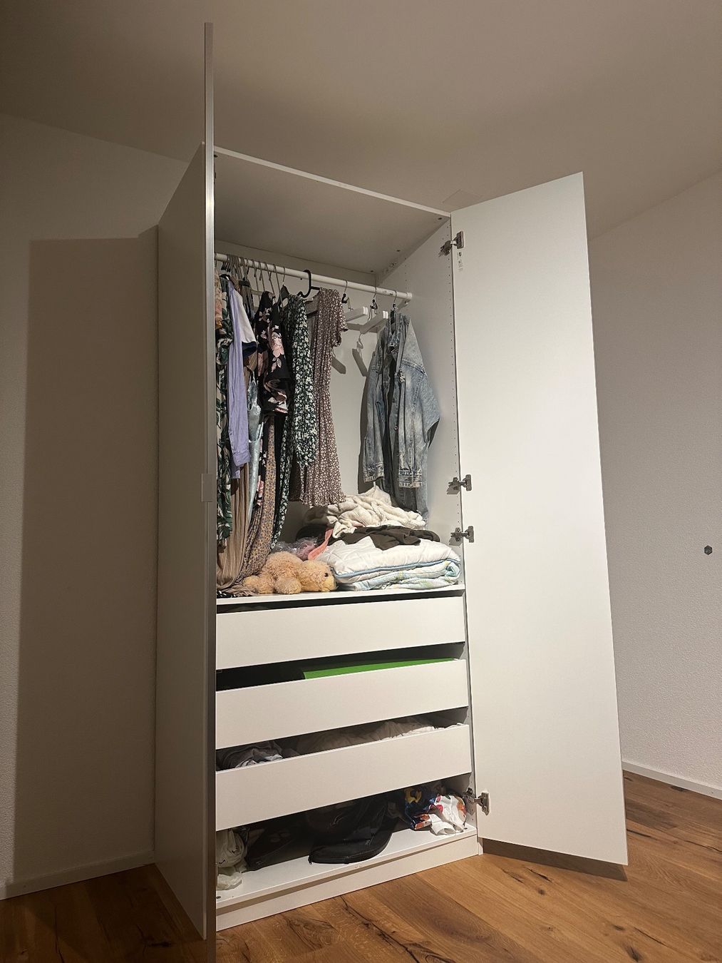 Ikea Armadi: IKEA Pax Kleiderschrank – Usato da Niederuzwil venduto da zakp 1