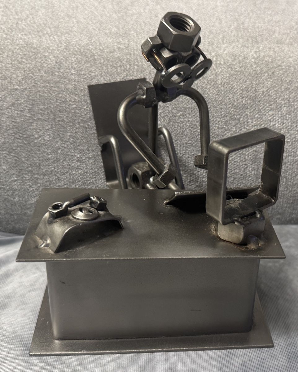 Statuette: Schrauben-Männchen, Hinz & Kunst! – Usato da Oberengstringen venduto da Sunday2