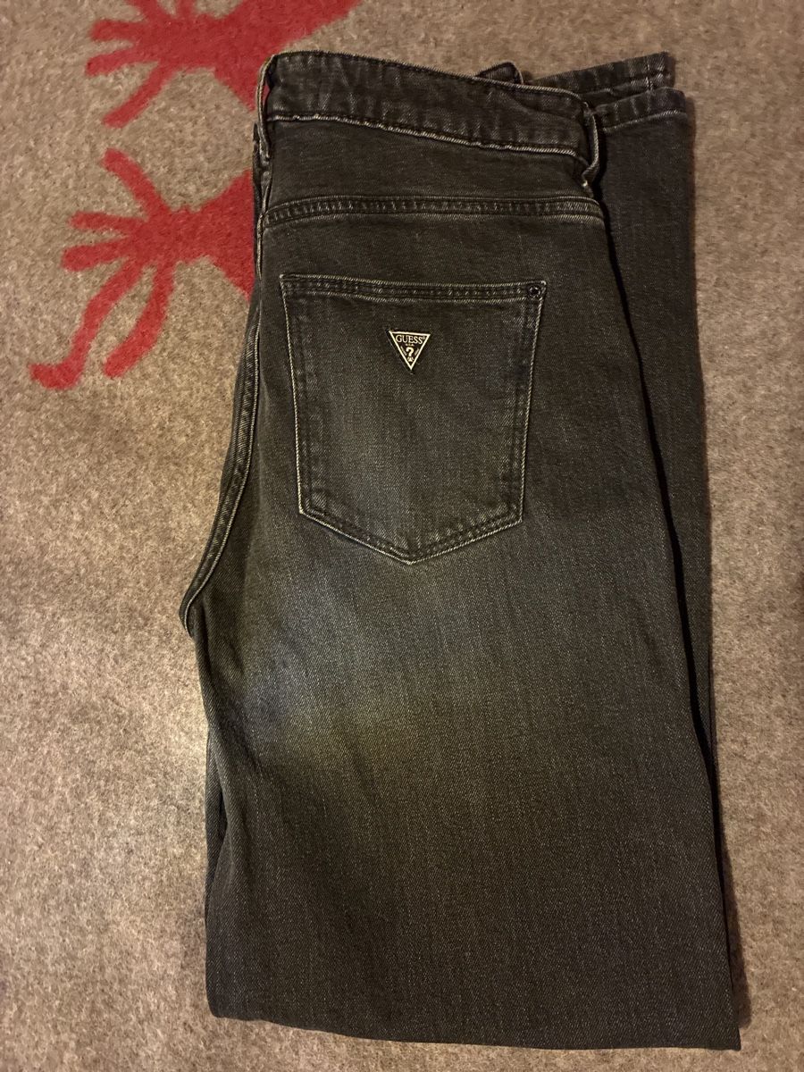 Guess Jeans: Guess jeans ✨ – Nuovo (secondo la descrizione) da St-Maurice venduto da cry_tgq8 1