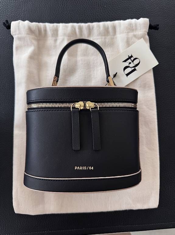 Sacs femmes: Neue Ledertasche PARIS/64 – D'occasion à Frauenfeld par Jessy_kardakova