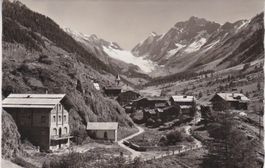 Blatten im Lötschental mit Gasthaus Breithorn,Langgletscher.