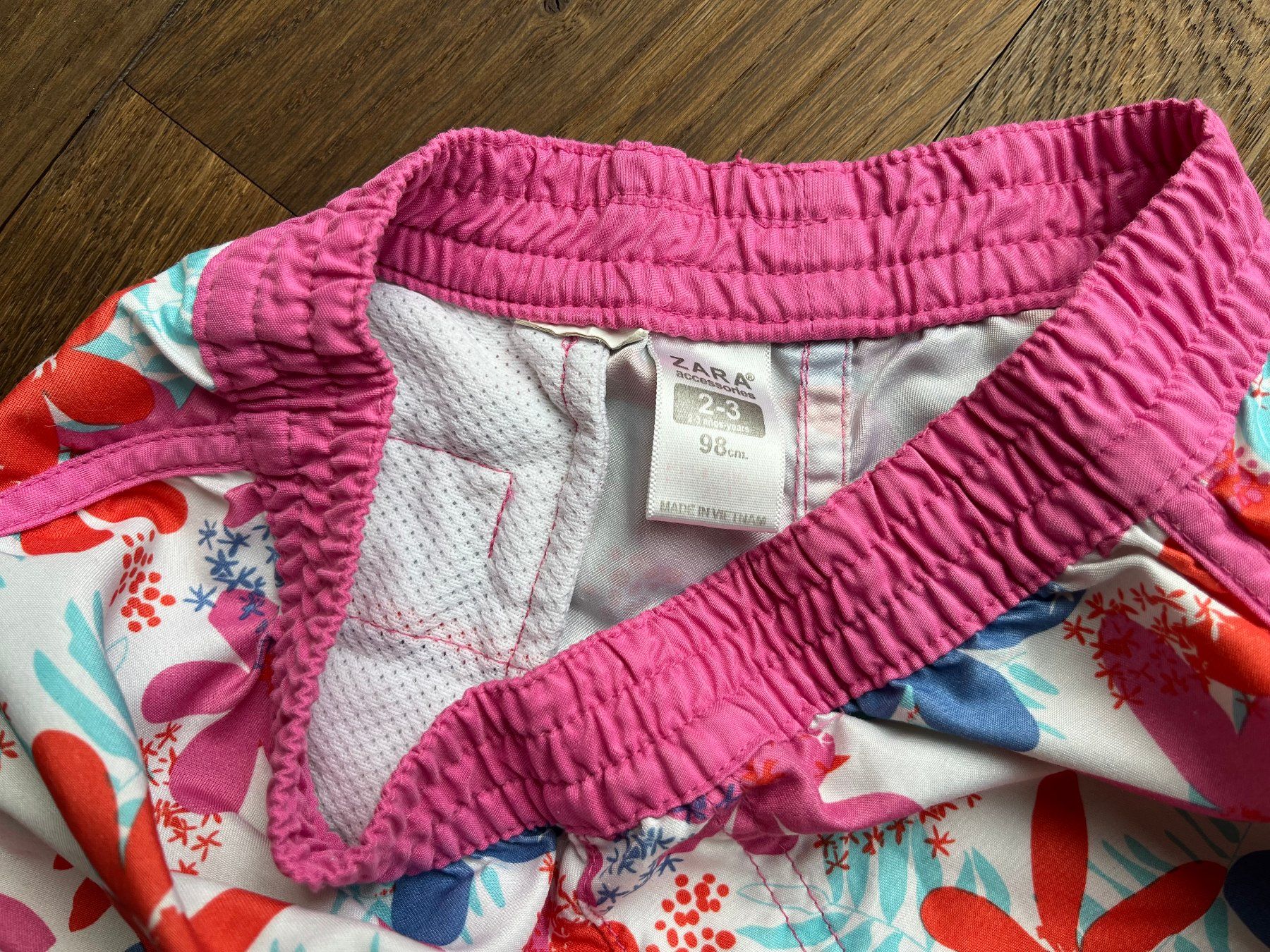 Zara Pantaloni: Shorts Zara Mädchen Gr. 98 – Usato da Affoltern am Albis venduto da Blackrhythm 2
