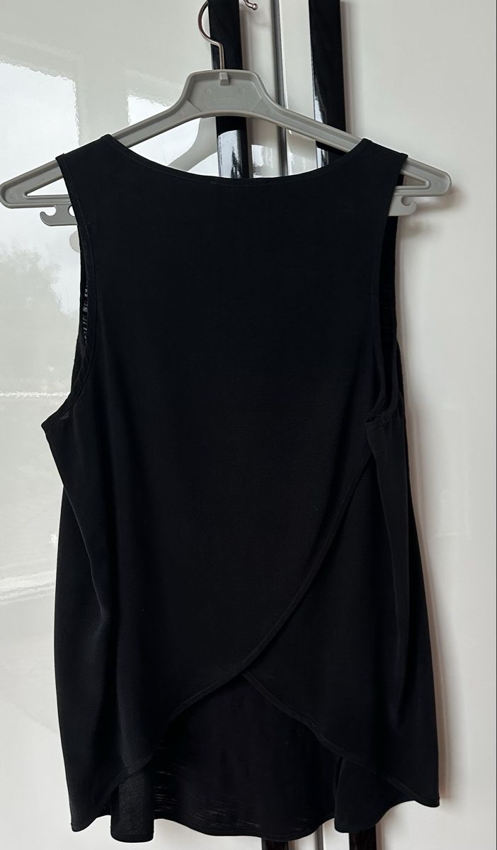 Sisley Top: Top in misto cotone e viscosa Sisley – Usato da Castel San Pietro venduto da Moregi 3