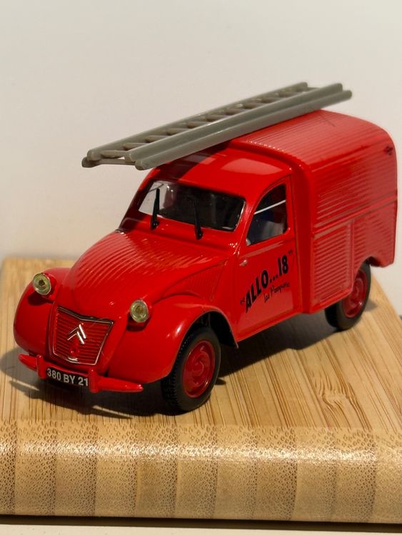 Norev 1/18 Citroën 2CV Fourgonnette Pompiers Allo 18 - LE870 181501 - Occasion Comme Neuve