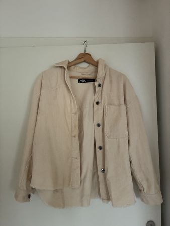 Zara Hemdjacke Cord beige Grösse M