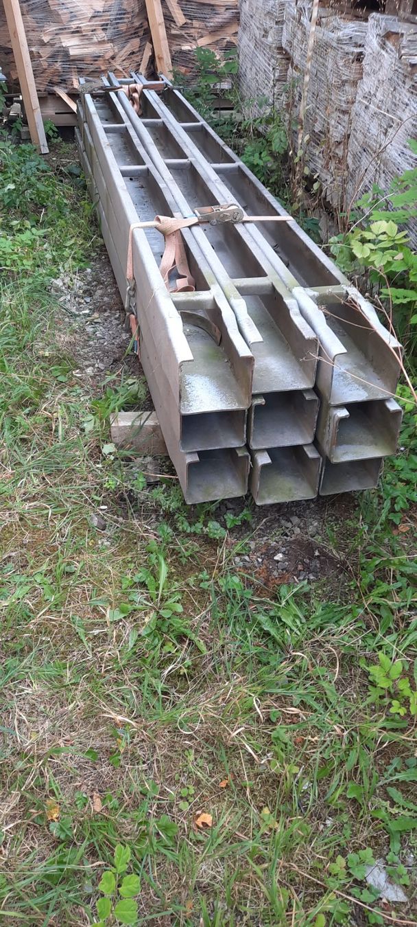 Profile: Leitplanken 9 Stk. à 4 Meter – Gebraucht aus Pfäffikon von rh5