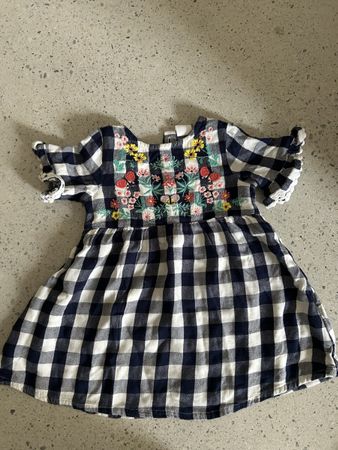 Adorable robe taille 80