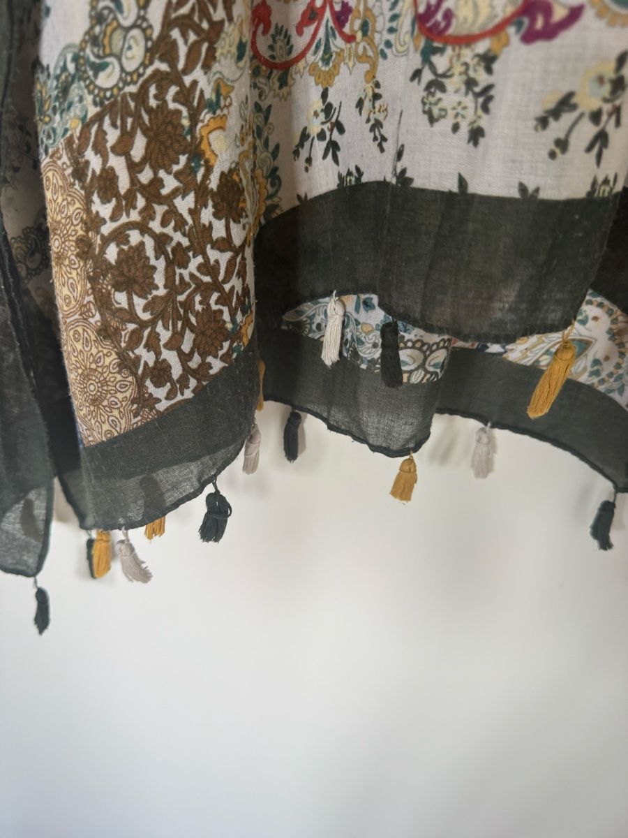 Tuniques: Damen Kaftan Blumenmuster Patchwork Fransen Grösse One Size – D'occasion à Zürich par Chanelle07 2