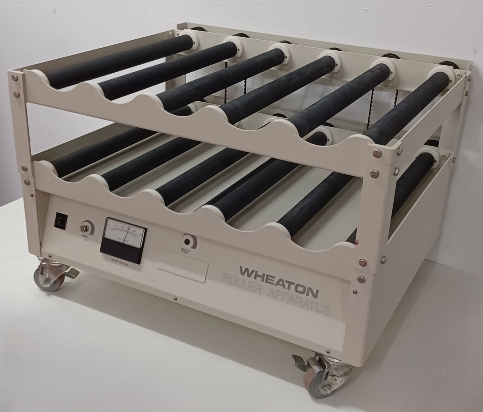 Accessori da laboratorio: Wheaton Modular Roller Apparatus 348970CE – Usato da Niederdorf venduto da LeptonAG_Labor