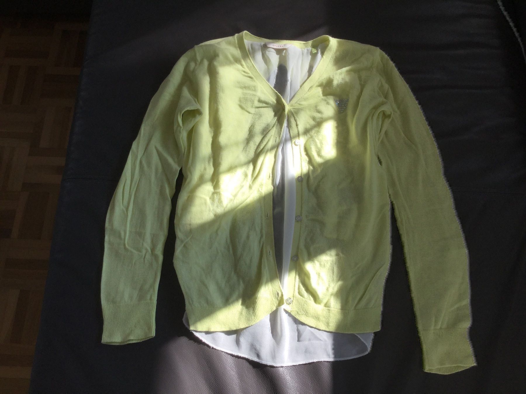 Guess Camicette, T-shirt & Top: Gepflegtes Jäckli/Blüsli Guess – Usato da Horw venduto da Benny017