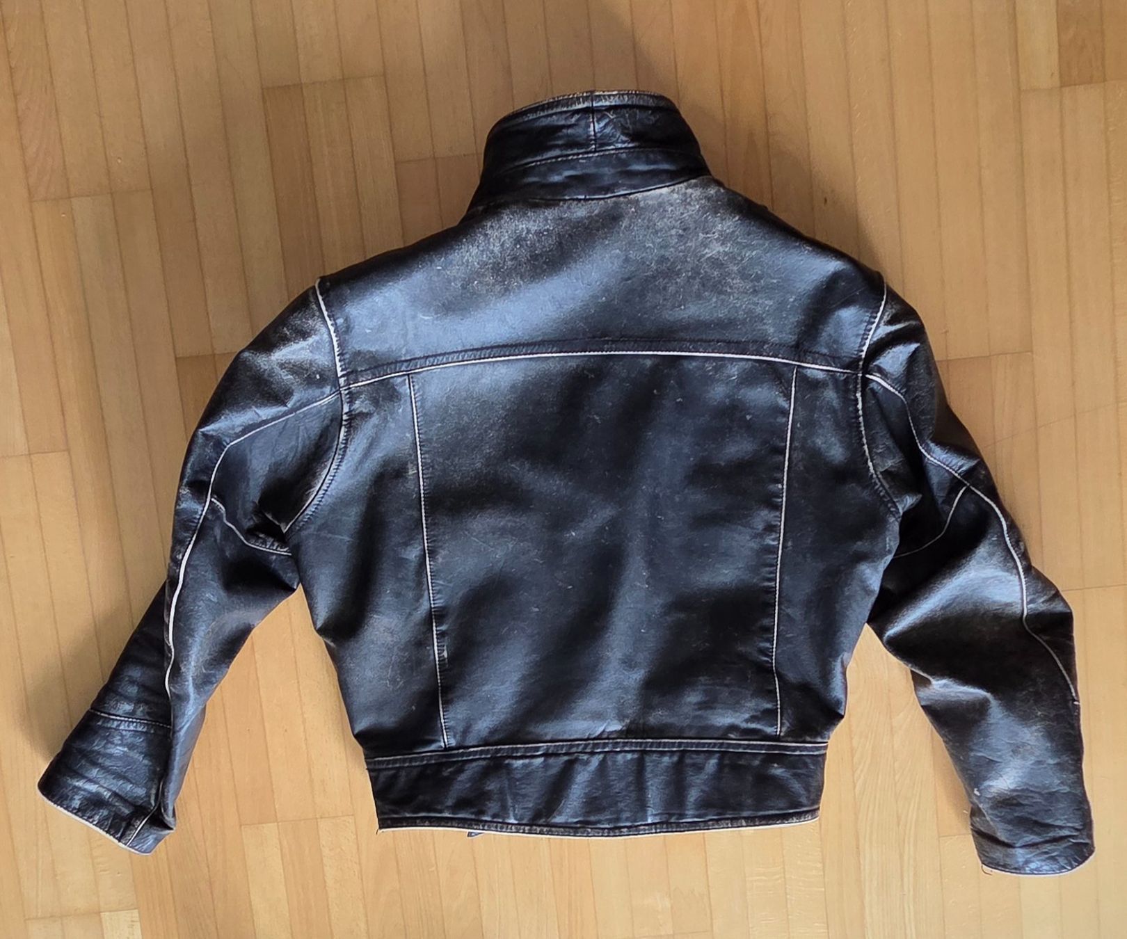 Jacken: Vintage Lederjacke – Gebraucht aus Oberkirch LU von Spaceman201 1
